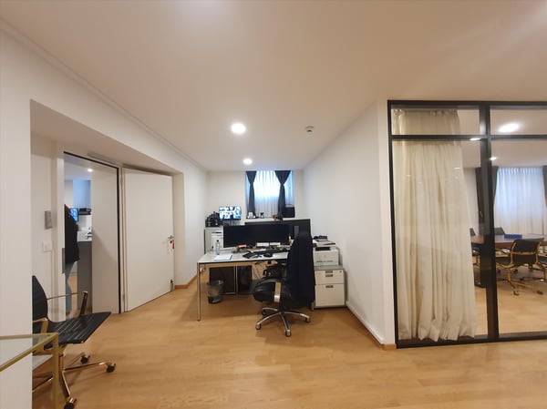 Jolie surface de bureaux proche du centre 6