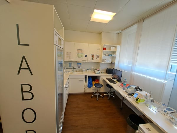 Attraktive Praxis mitten in Biel 8