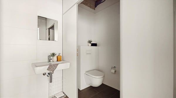 Nuovo spazio commerciale con vetrine 5