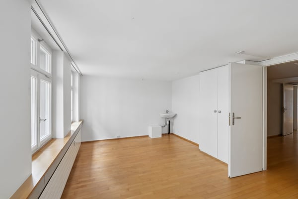 vielseitige Praxis- & Büroräumlichkeiten an frequentierter Lage! 5