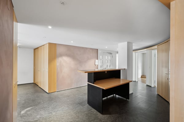 vielseitige Praxis- & Büroräumlichkeiten an frequentierter Lage! 2