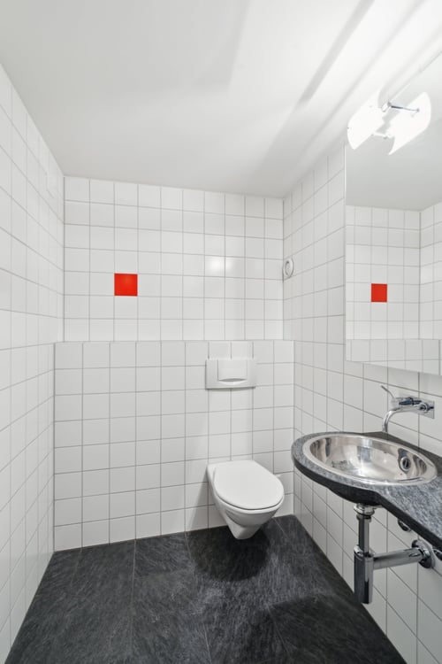 vielseitige Praxis- & Büroräumlichkeiten an frequentierter Lage! 7