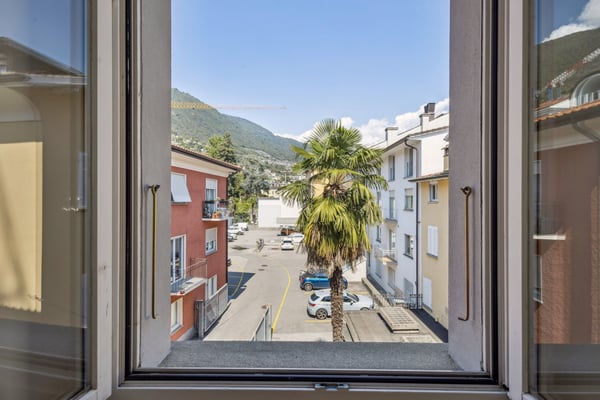 Vicino alla stazione ferroviaria 9