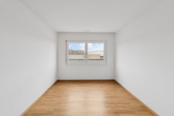 Grosszügige Attika-Wohnung mit Seesicht! 8