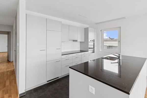 Grosszügige Attika-Wohnung mit Seesicht! 5