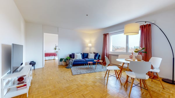 Jackpot! Gemütliche Wohnung und 1 Monate gratis Parking! 2