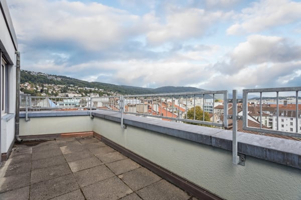 Ihre neue Praxis über den Dächern von Biel! 10