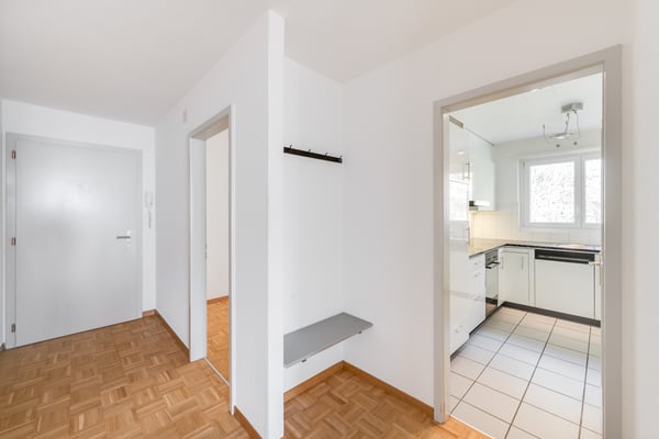 Wunderschöne Alpen- / Seesicht und Gartensitzplatz 10