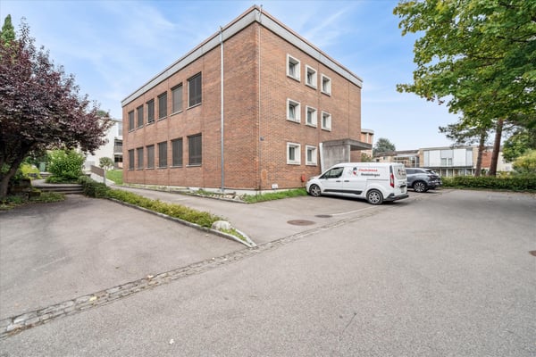 Ihr neuer Unternehmensstandort – hell, flexibel und zentral gelegen! 1