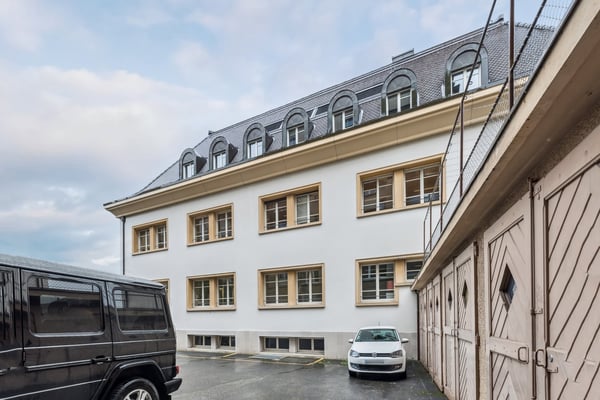 Idéalement situé - A côté du Palais du Peyrou 2