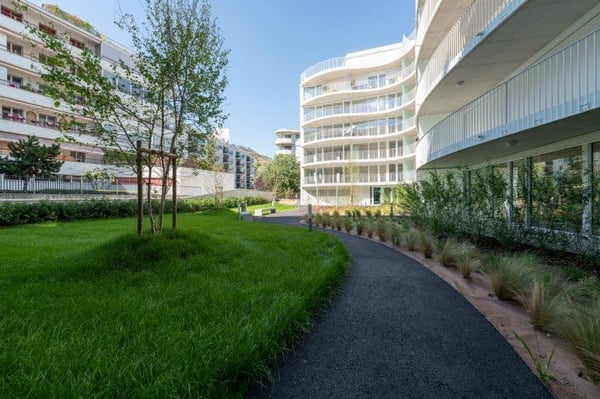 Bel appartement récent et garantie de loyer offerte 1