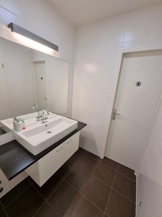 Situation privilégiée pour cette surface de 290 m2 11