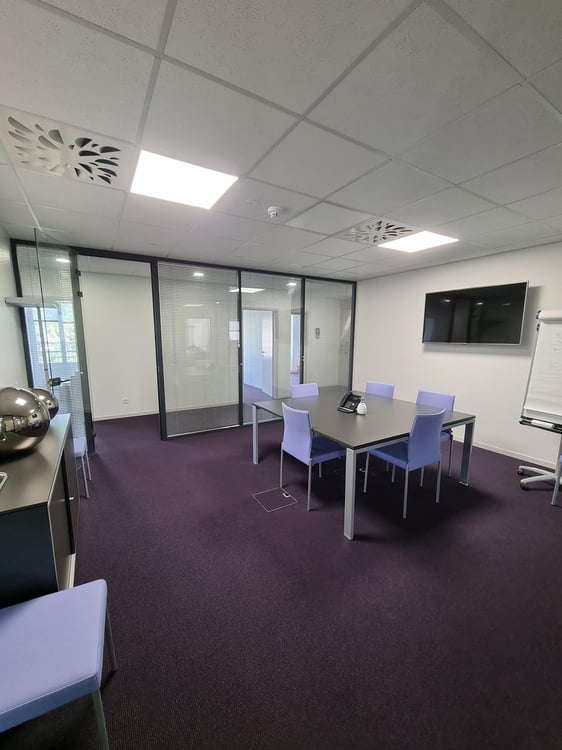 Situation privilégiée pour cette surface de 290 m2 6