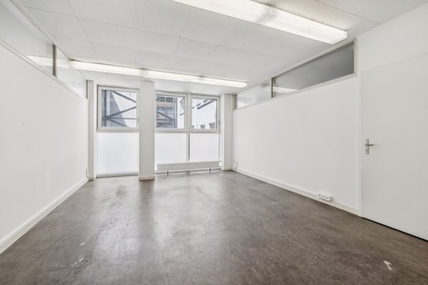 Praxis oder Büroraum zwischen Bankverein und Aeschenplatz 4