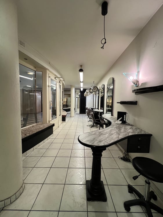 Salon de coiffure à louer temporairement 3