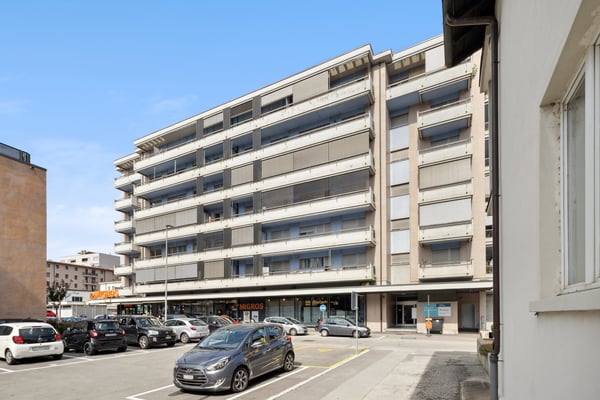 Ampio appartamento in zona strategica e deposito garanzia offerto! 2