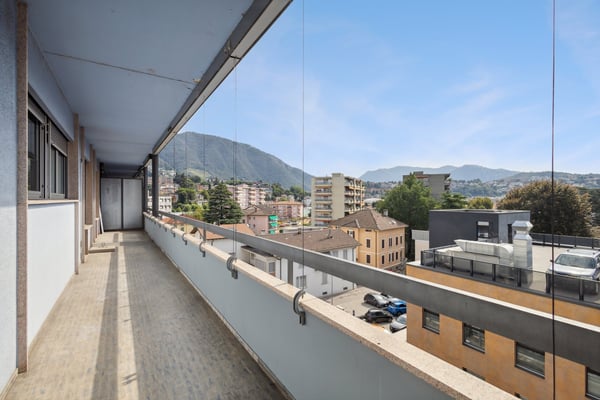 Ampio appartamento in zona strategica e deposito garanzia offerto! 11