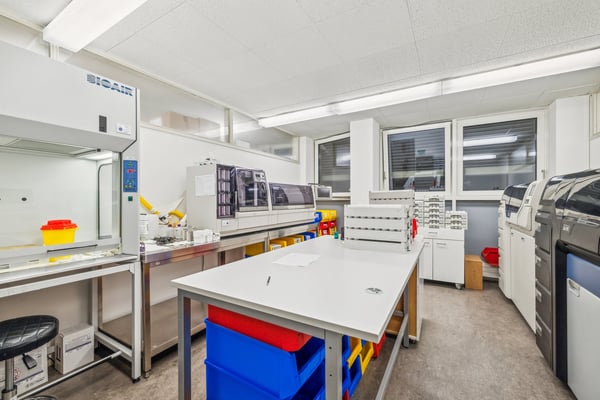 schöne helle Büroräume zwischen Bankverein und Aeschenplatz 6