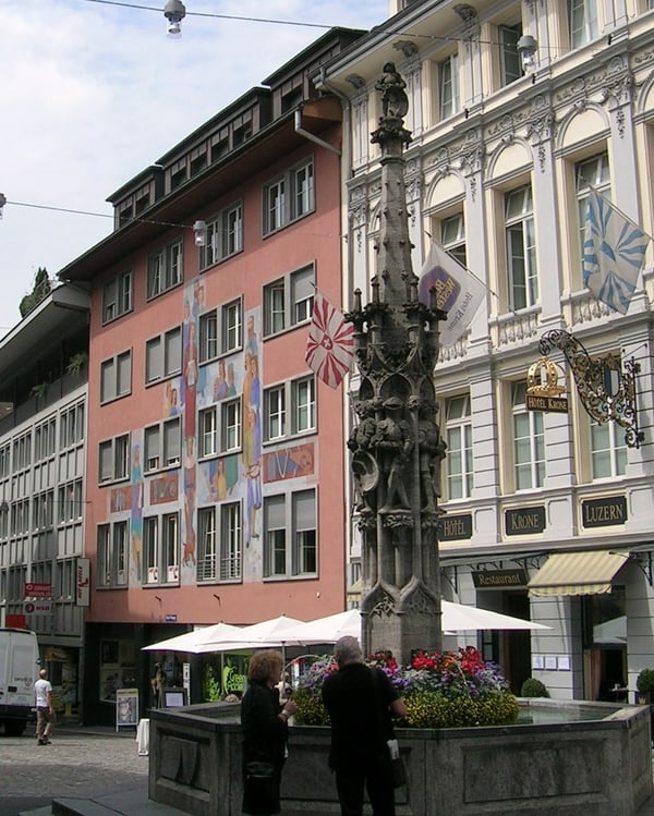 Ladenlokal mitten in der Luzerner Altstadt am Weinmarkt! 1