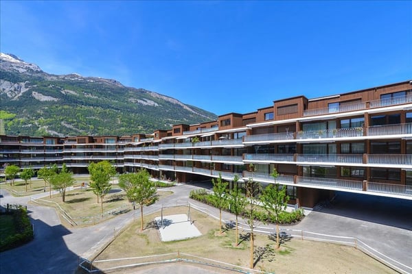 Mieten ohne Kaution - Tschent Wohna - urban mit viel Grünzone 1