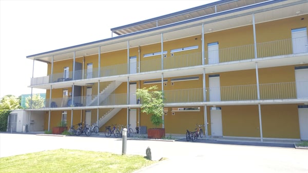 Benötigt Ihr Motorrad ein Dach über dem Kopf? 19