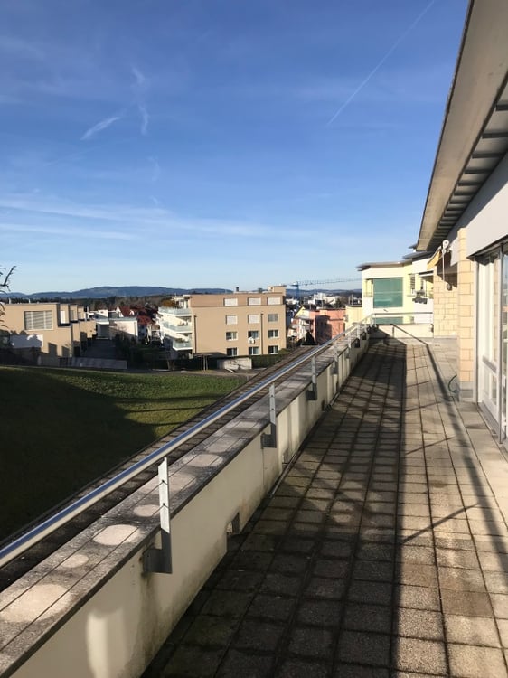 Über den Dächern von Hinwil 6