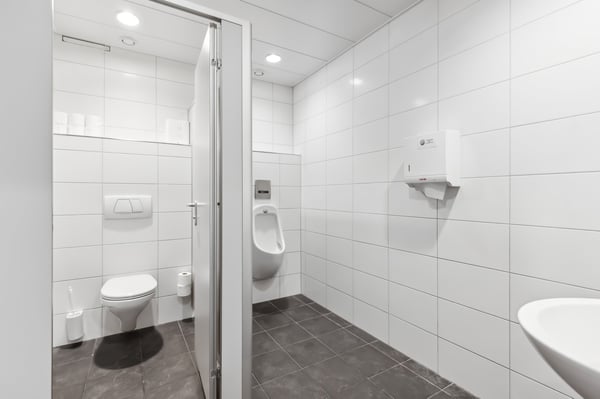 Helles Kleinbüro zum Vermieten in Steinhausen 7