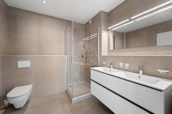 Exceptionnel : attique en duplex rénové de 236 m2 avec rooftop ! 4