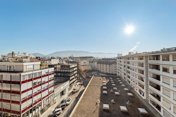 Exceptionnel : attique en duplex rénové de 236 m2 avec rooftop ! 12