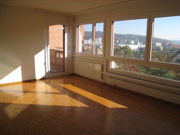 Grosszügige Wohnung an schöner Lage!