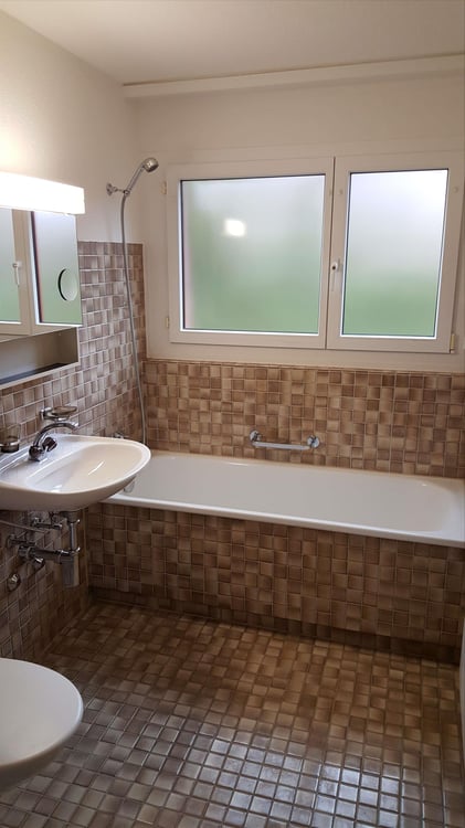 Grosszügige Wohnung an schöner Lage!