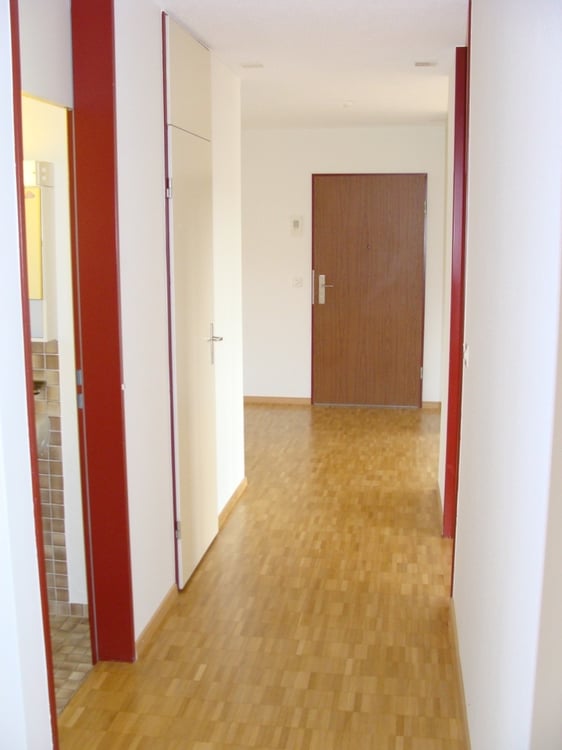 Grosszügige Wohnung an schöner Lage!