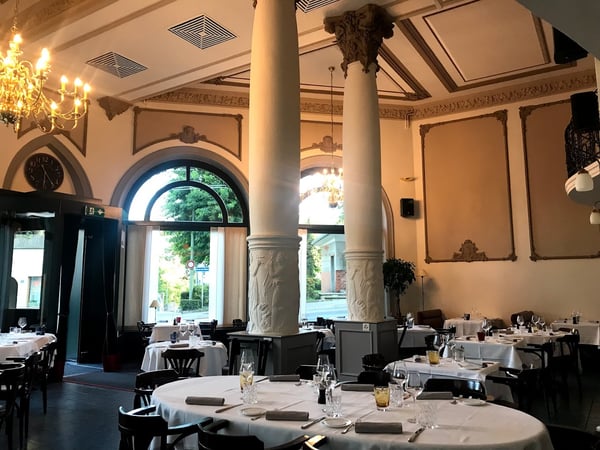 Restaurant unique architecture belle époque 2