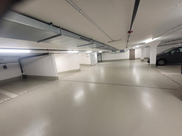 Places de parcs intérieures à proximité du Parc du Vélodrome 3