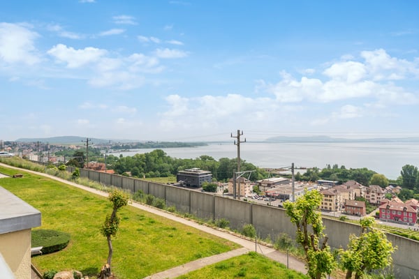 Magnifique vue sur le lac et les alpes avec CAUTION GRATUITE 13