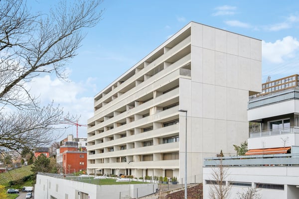 Place dans parking fermé 1