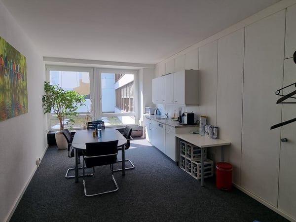 Repräsentative Büroräumlichkeiten an der Heuwaage 6