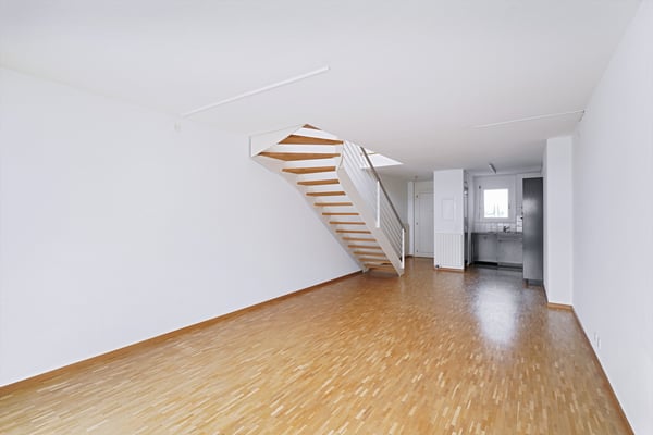 Schöne 3.5 Zimmer Maisonette-Wohnung an top Lage! 2