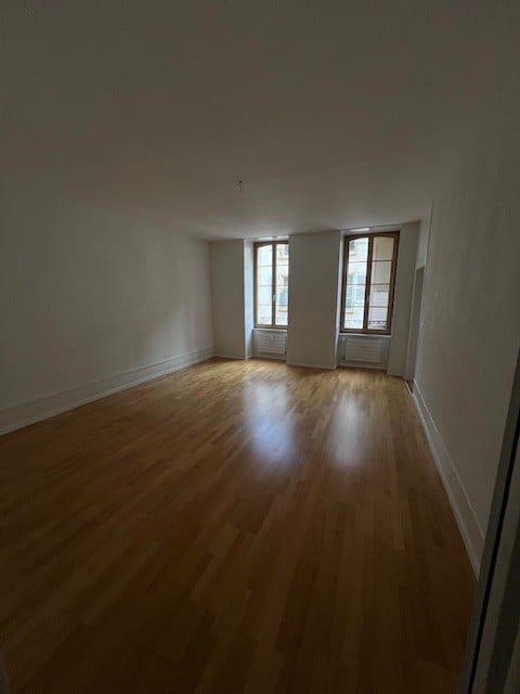 Charmant logement en plein centre d'Yverdon 2