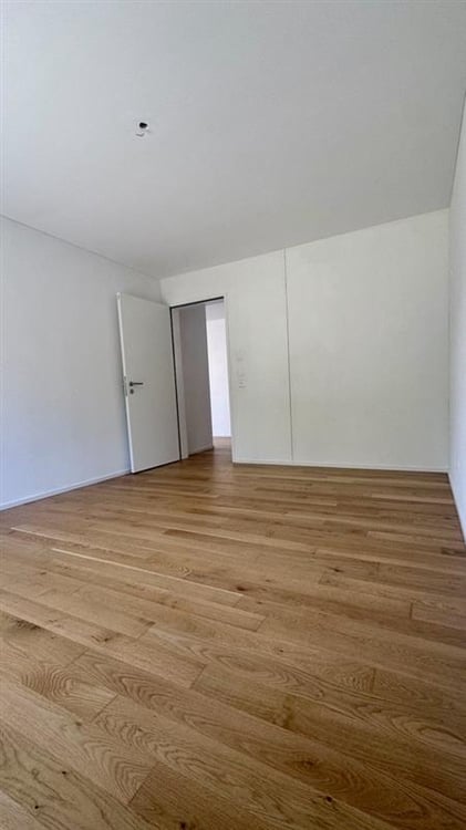 Moderne 3.5-Zimmerwohnung mit grosszügiger Terrasse und Blick ins Grüne 7