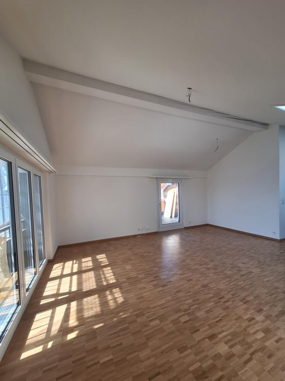 Mieten ohne Kautin - Frisch sanierte und helle Dachwohnung 3