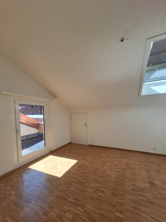 Mieten ohne Kautin - Frisch sanierte und helle Dachwohnung 6