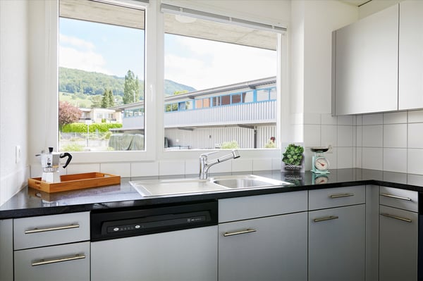 Im Zentrum von Wettingen - direkt an der Landstrasse! 2