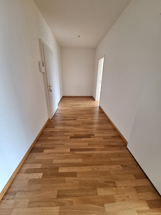 Grosszügige 5.5 ZWG im Cham per sofort zu vermieten! 7