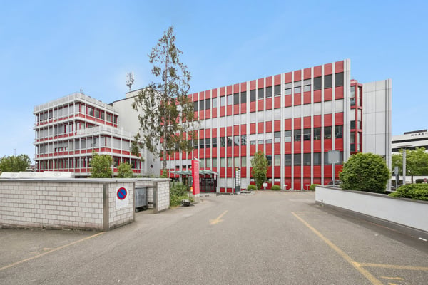 Bürofläche zu vermieten in Dübendorf 2