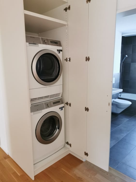 Grosszügige Erdgeschosswohnung mit modernem Ausbaustandard in Herrenschwanden 5