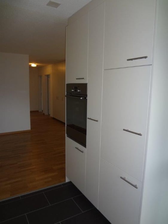 Attraktive 3.5-Zimmer-Wohnung mit Balkon an zentraler Lage in Spiez 3