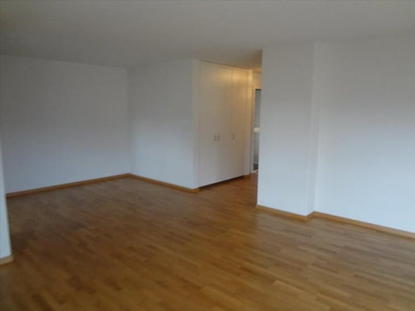 Attraktive 3.5-Zimmer-Wohnung mit Balkon an zentraler Lage in Spiez 9