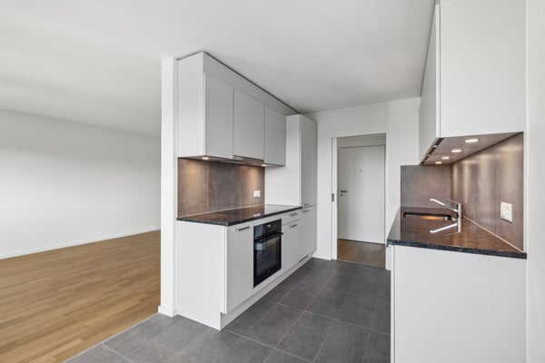 Appartement rénové de 3.5 au dernier étage avec balcon- Caution gratuite 5