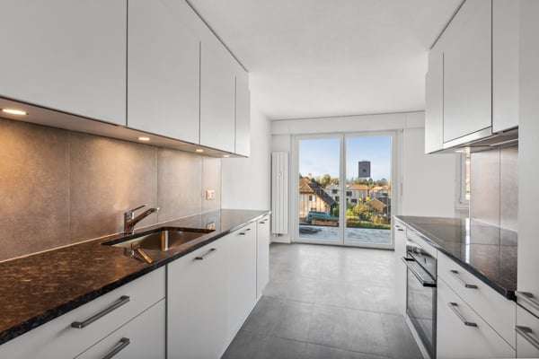 Appartement rénové de 3.5 au dernier étage avec balcon- Caution gratuite 6